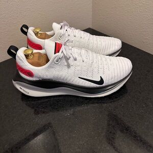 Nike InfinityRN 4 Men's Road Running Shoes (DR2665-100, White/Platinum,Crimson)